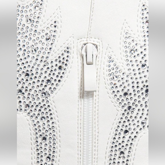 Western White Rhiestone Decor Fashion Boots - Picture 5 of 6